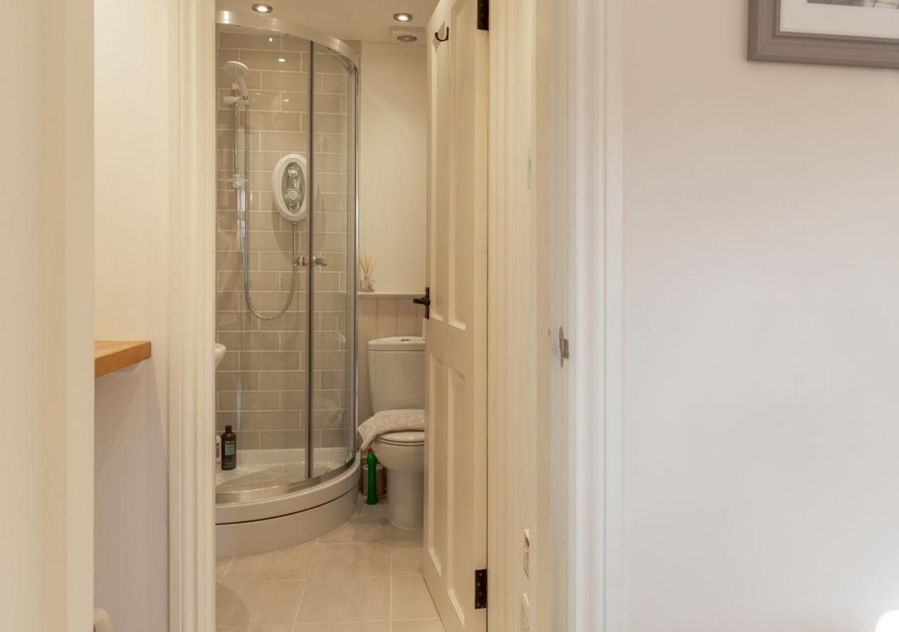 Jasmine Cottage - 2 Bedroom In Heart Of Bourton! Экстерьер фото