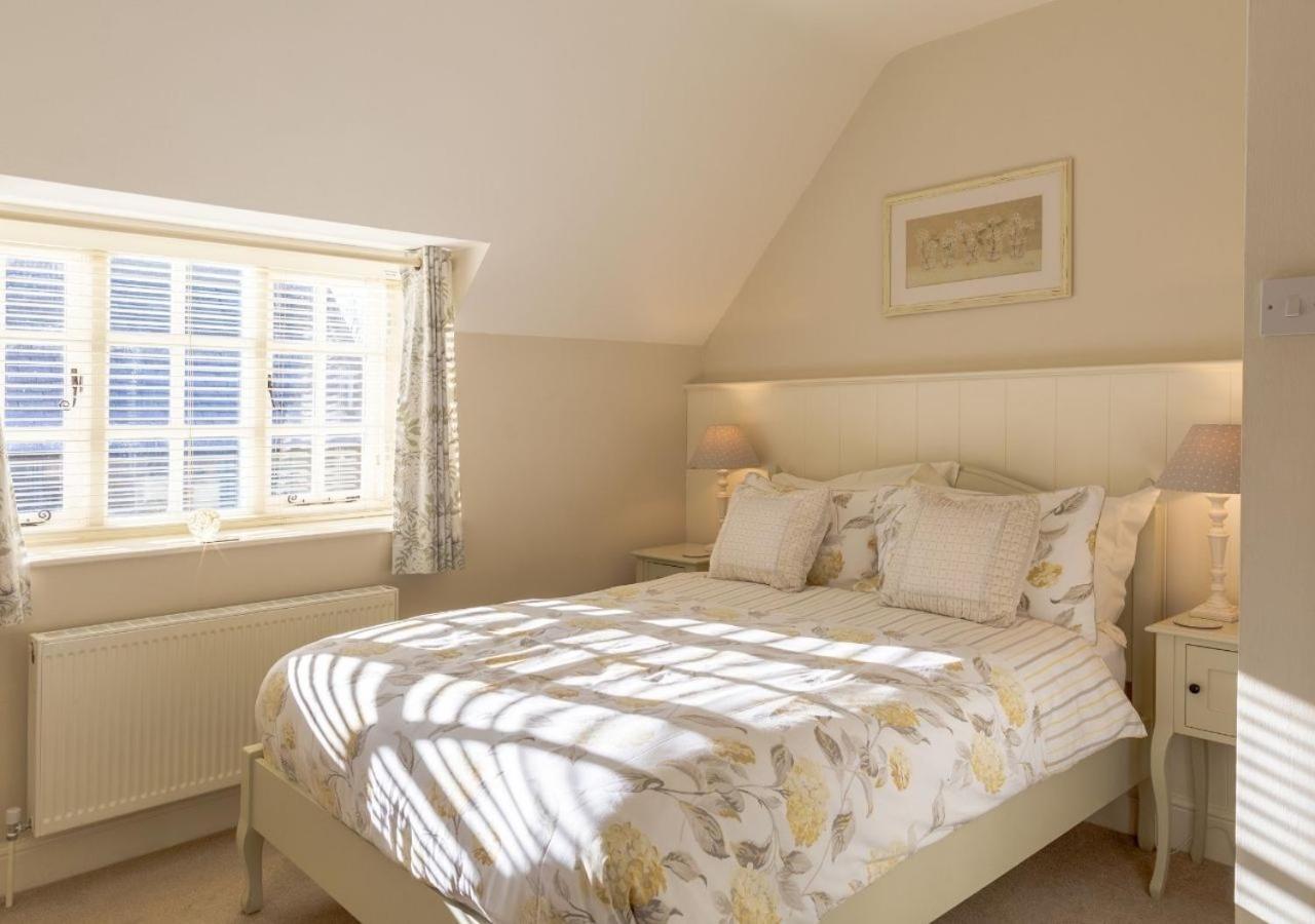 Jasmine Cottage - 2 Bedroom In Heart Of Bourton! Экстерьер фото